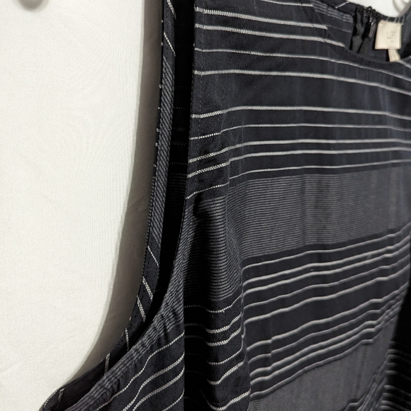 Women's Loft Sleeveless Dress - Picture 8 of 10